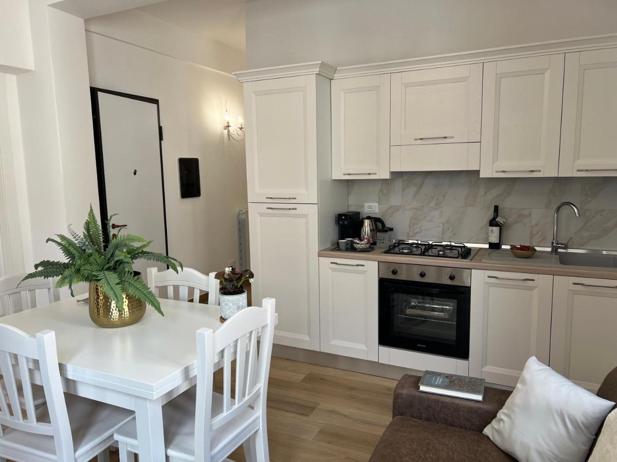 Caporama Apartment Terrasini Luaran gambar