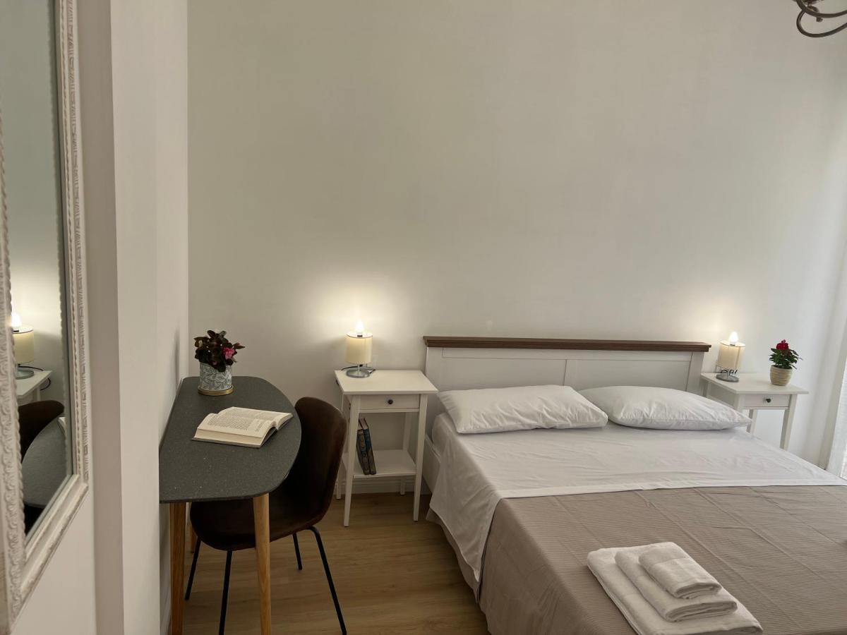 Caporama Apartment Terrasini Luaran gambar