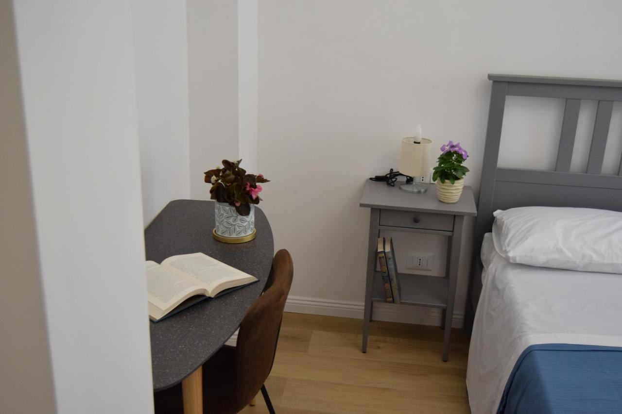Caporama Apartment Terrasini Luaran gambar