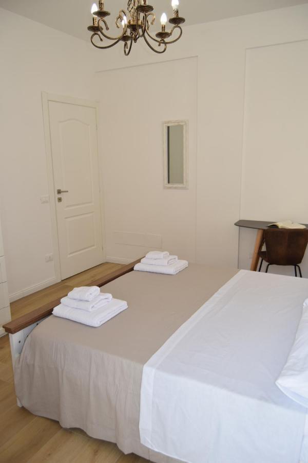 Caporama Apartment Terrasini Luaran gambar