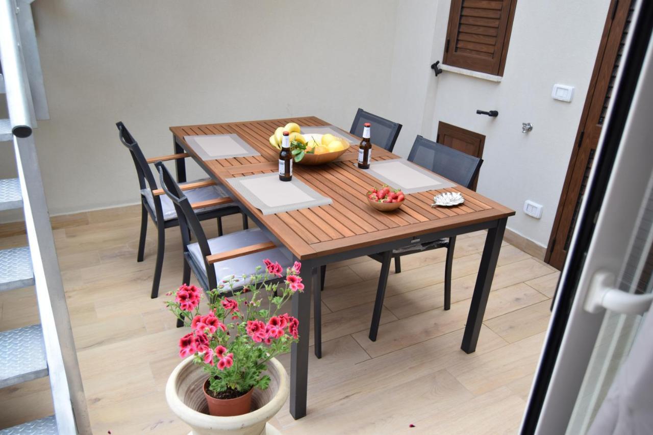 Caporama Apartment Terrasini Luaran gambar