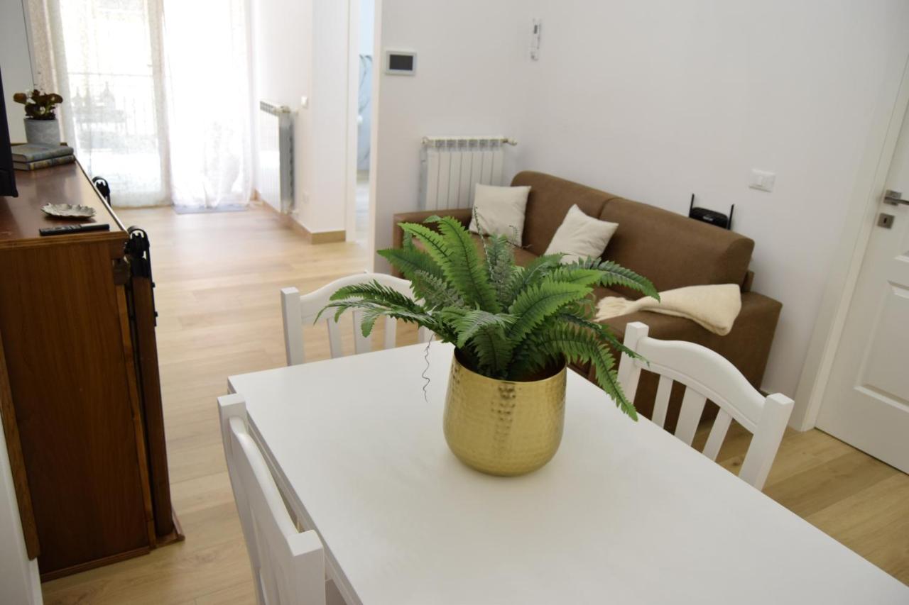 Caporama Apartment Terrasini Luaran gambar