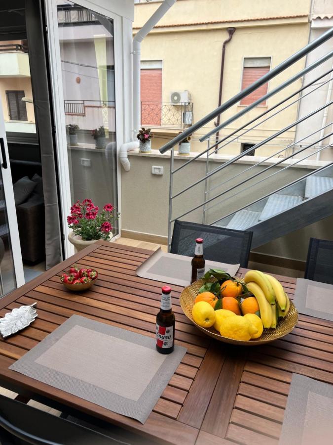 Caporama Apartment Terrasini Luaran gambar