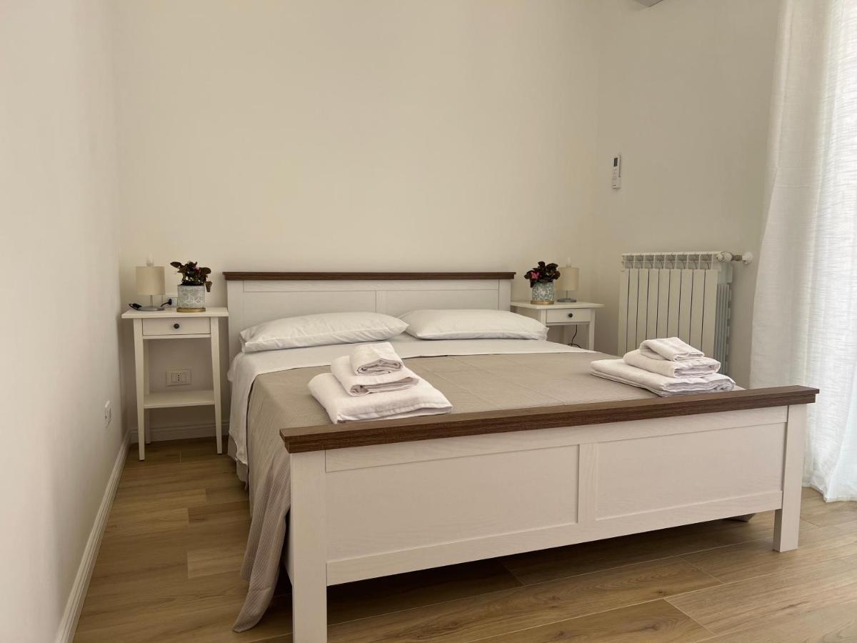 Caporama Apartment Terrasini Luaran gambar