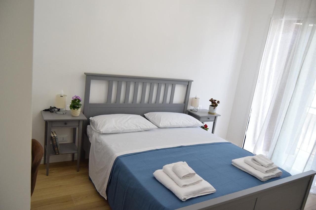 Caporama Apartment Terrasini Luaran gambar